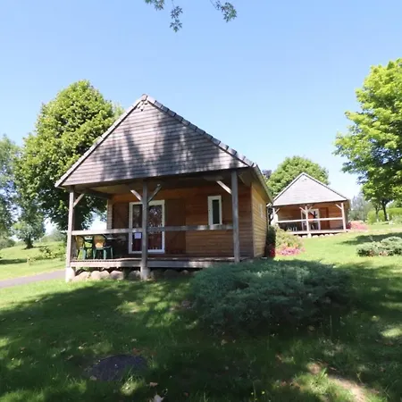 Chalet Au Coeur Des Volcans D'auvergne, 4 Pers., Terrasse, Tv, Proximite Et Activites Outdoor - Fr-1-742-465 Hébergement de vacances Salers